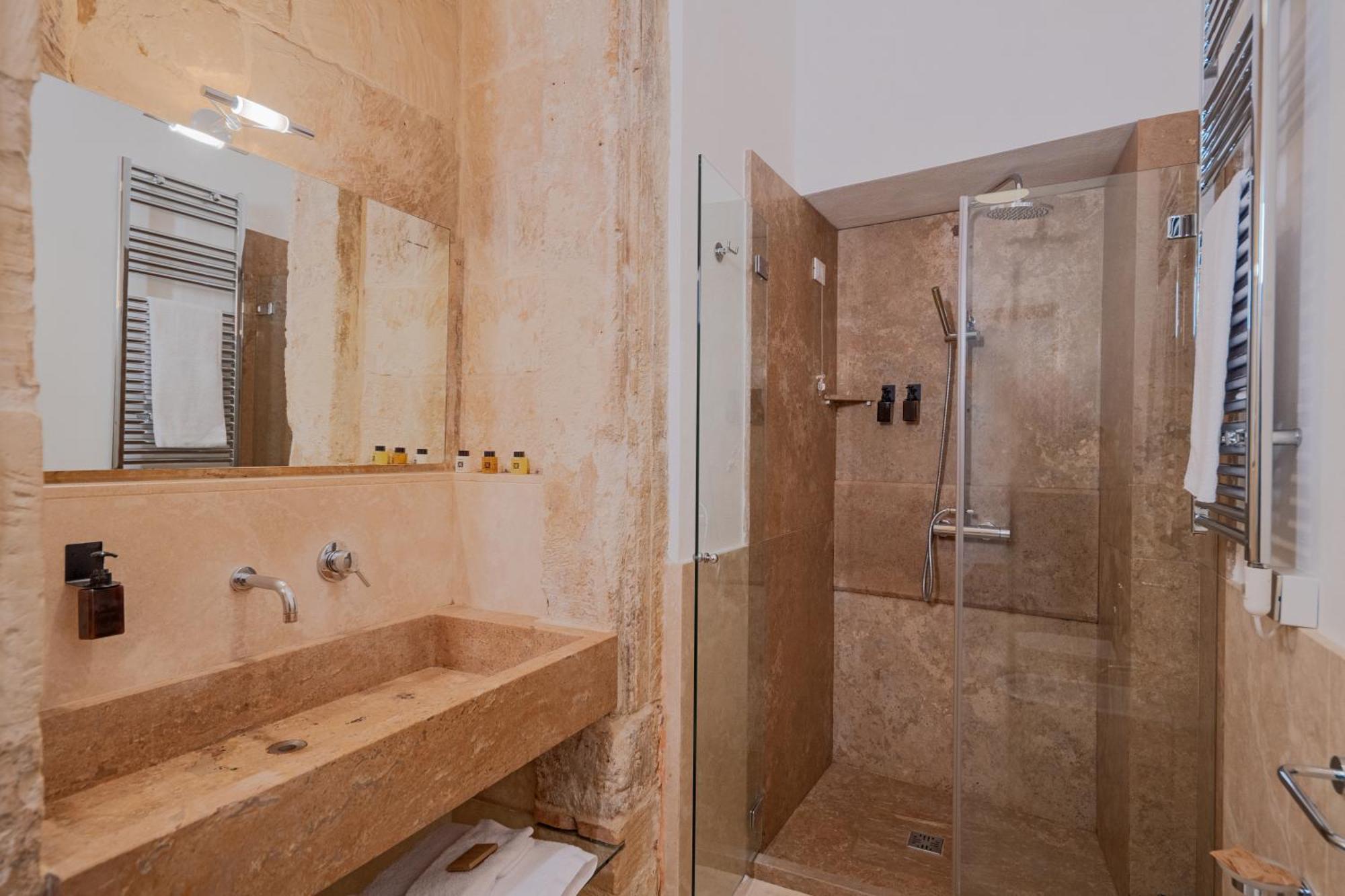 Palazzo Persone Dimora Storica Bed & Breakfast Lecce Bagian luar foto